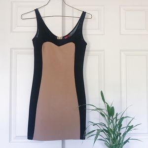 🆕 NWOT Black + Nude Zip Up Dress